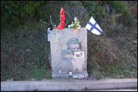 Navštívili jsme také pomníček na místě, kde zahynuli Henri Toivonen a Sergio Cresto. (foto: D.Benych)